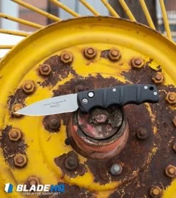 Boker Kalashnikov Dagger Automatic Knife Black Aluminum (3.25" Smokewash D2) 15 Boker Kalashnikov Dagger Automatic Knife Black Aluminum (3.25" Smokewash D2) -Buck Knives Store Boker Kalashnikov Automatic Knife Black Bead Blast KALS74 BHQ 0103 kp lifestyle web 3